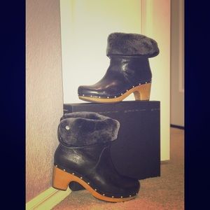 Gently used UGG boots!